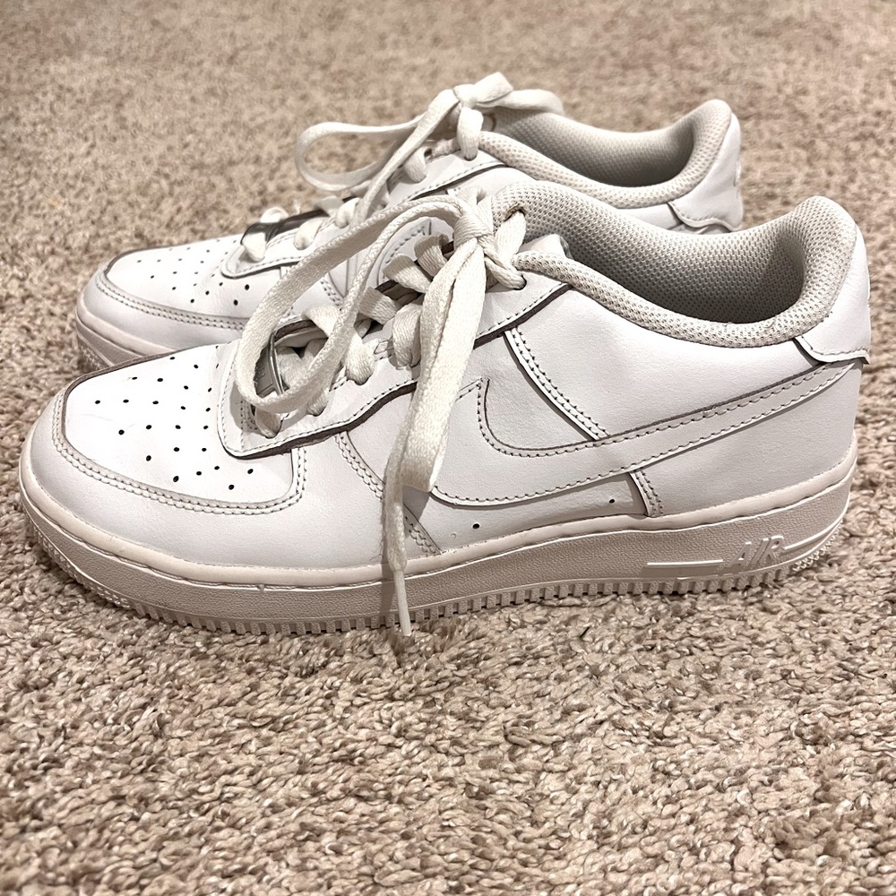 6.5 youth Air Force ones white